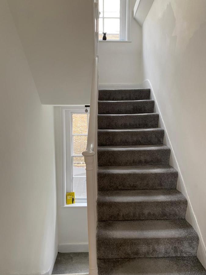 Charming Newly Refurb 2-Bed 2-Bath Whole Apartment Near Hyde Park & Kensington, Prime Paddington Location Zone 1 London Kültér fotó