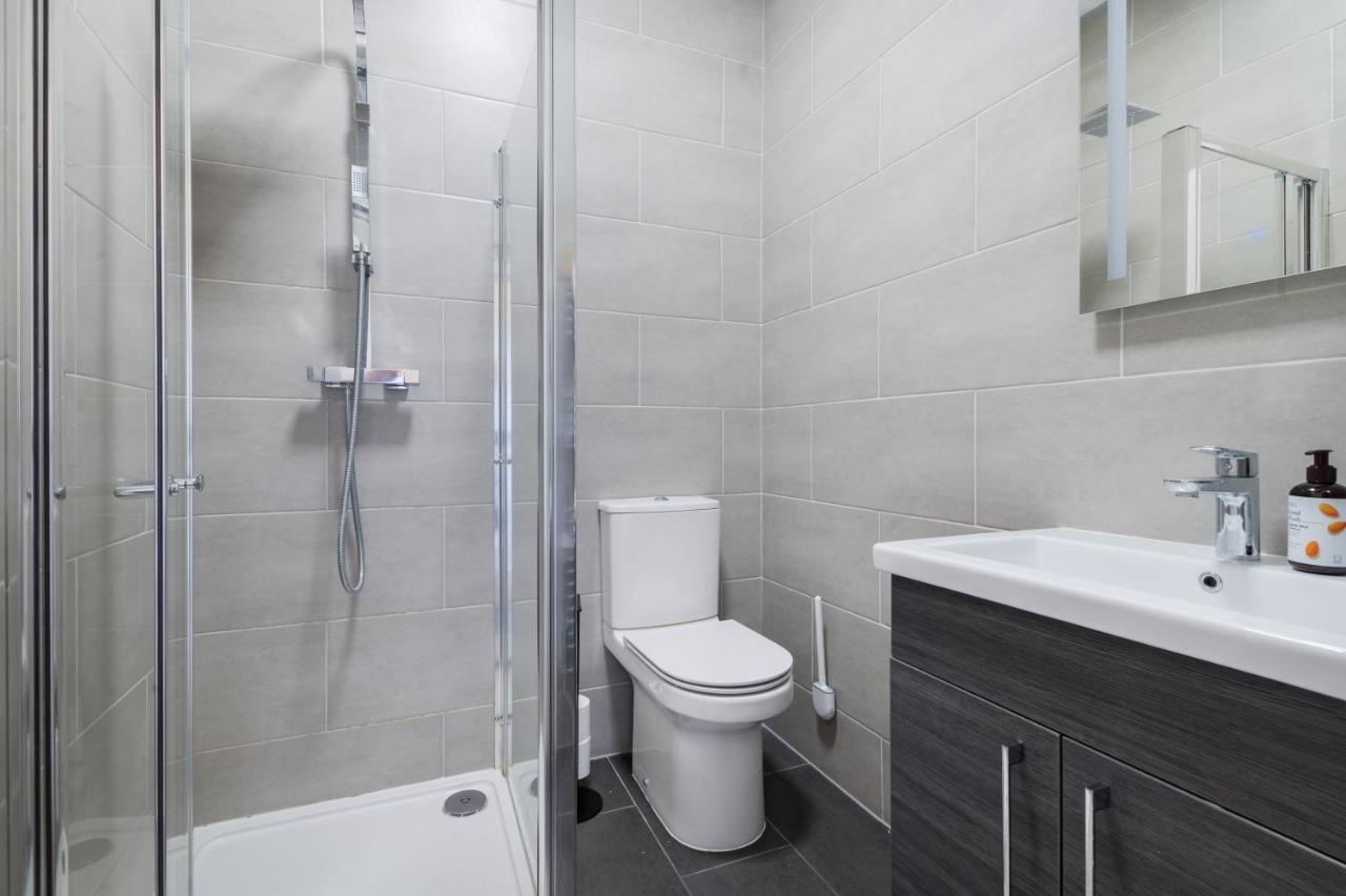 Charming Newly Refurb 2-Bed 2-Bath Whole Apartment Near Hyde Park & Kensington, Prime Paddington Location Zone 1 London Kültér fotó